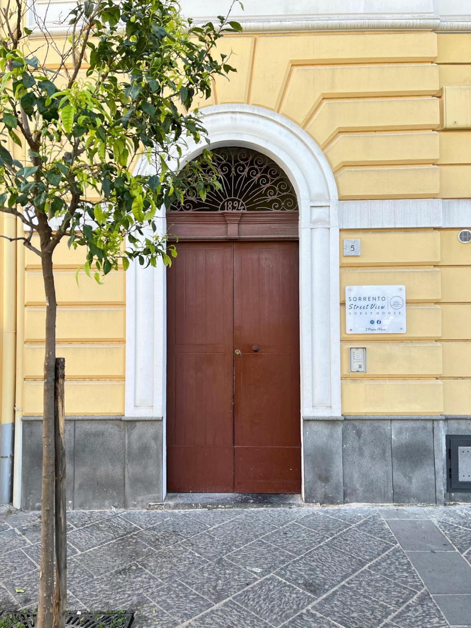 Готель Sorrento Street View Екстер'єр фото